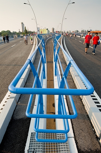 2011_06_18_AME1549.jpg - ASCII