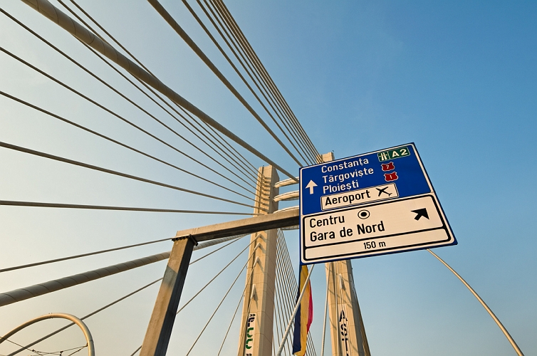 2011_06_18_AME1561.jpg - ASCII